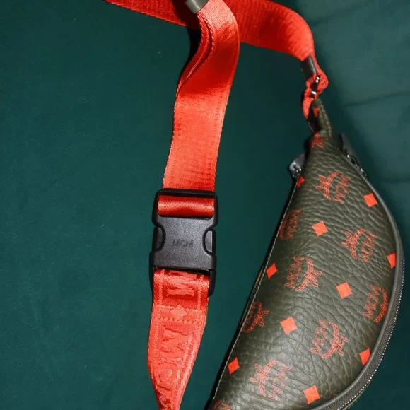 NEW MCM Skyoptic Visetos Small Fursten Belt Bag Diamond Cognac - Picture 8 of 10